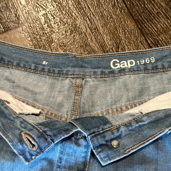 EUC, Gap Button-Front Skirt, Size 8R, Light Wash, Pics Included for Inspiration - Picture 5 of 12